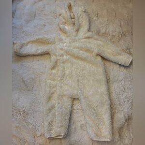 Gymboree White Fuzzy Bear Hoodie